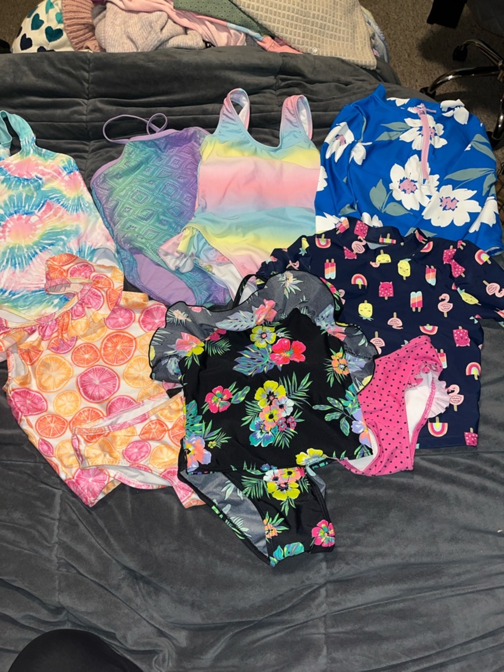 Seven piece swim bundle!!